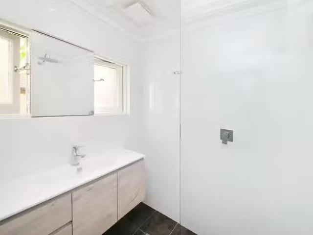 House for rent in Chewton, Victoria
