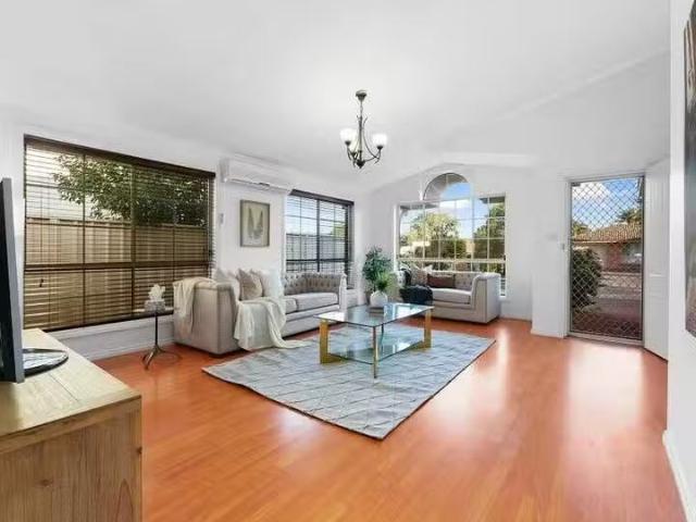 House for rent in Seville Grove, Western Australia