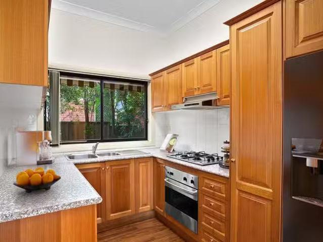 House for rent in Wollongong West, New South Wales