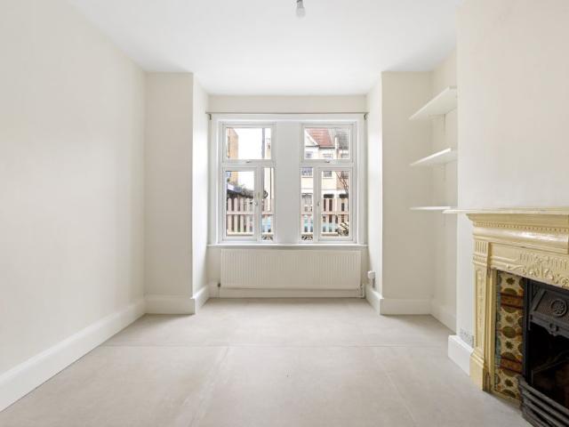 House for rent in Dollis Hill, Greater London
