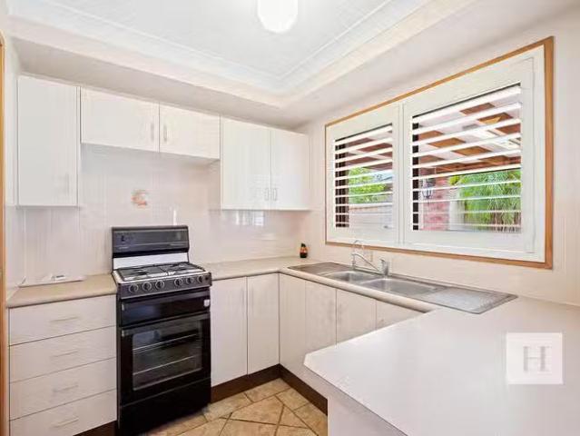 House for rent in Lake Haven, New South Wales