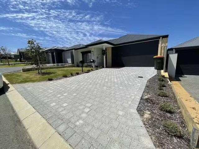 House for rent in Wellard, Western Australia