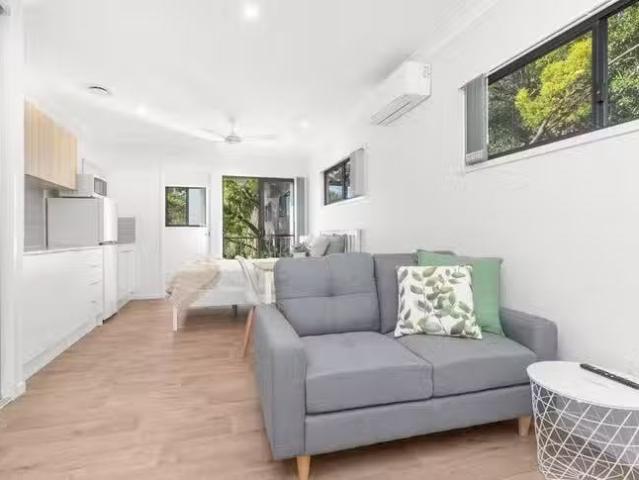 Apartment for rent in Toombul, Queensland