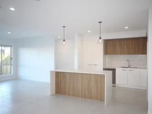 House for rent in Leopold, Victoria