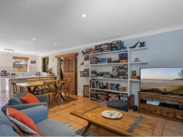 House for rent in Suffolk Park, New South Wales