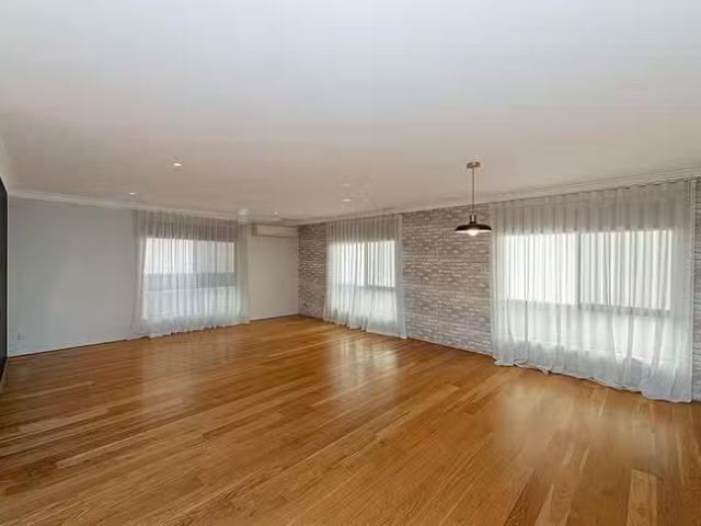 House for rent in St James, Western Australia