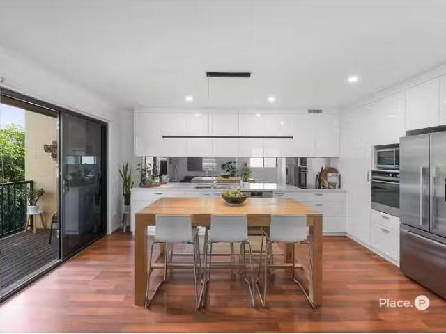 Condo for rent in Toombul, Queensland