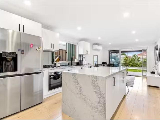 Condo for rent in Sydney, New South Wales