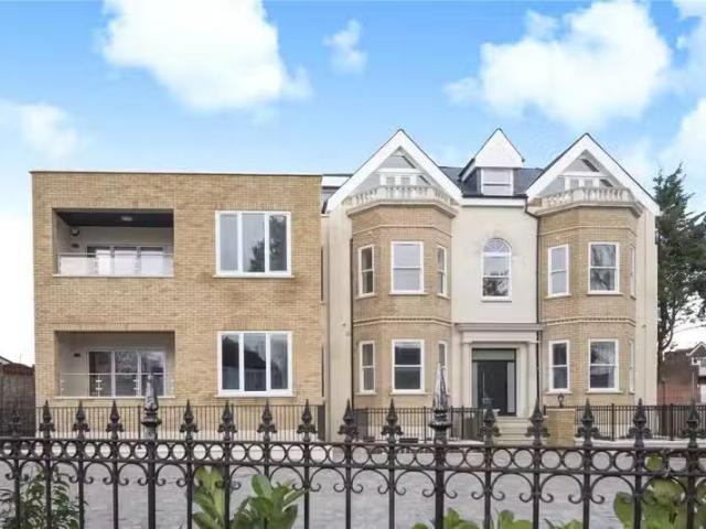Apartment for rent in Enfield, Greater London