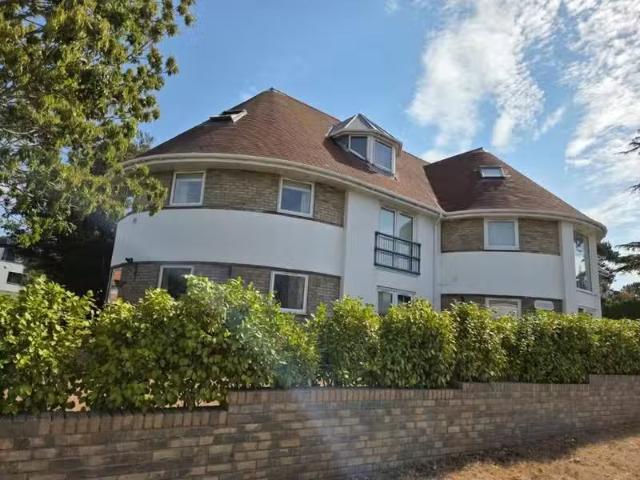Apartment for rent in Lilliput, Poole