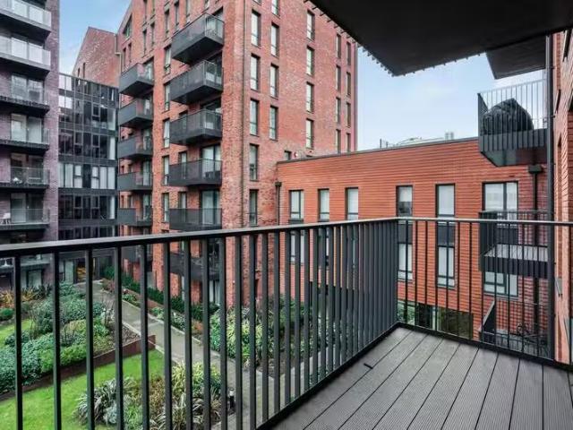 Apartment for rent in Wrenthorpe, West Yorkshire