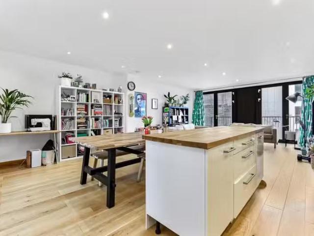 House for rent in Stone, Baswich