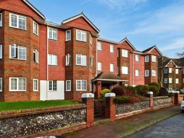 House for rent in Upperton, Eastbourne