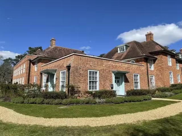 House for rent in Littlecote, West Sussex