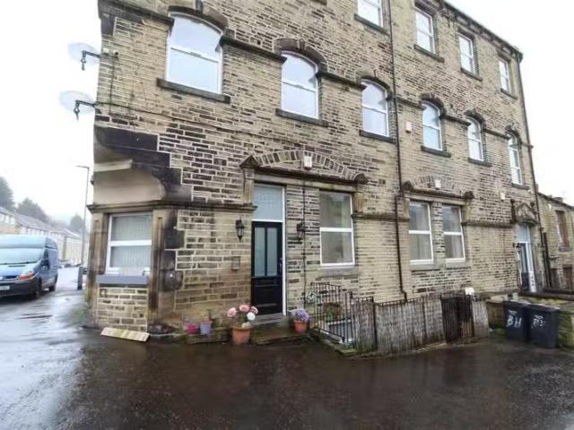 House for rent in Exley, Siddal