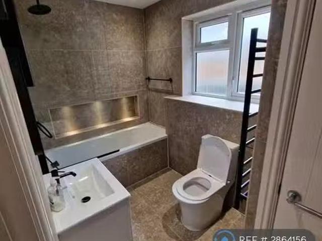 House for rent in New Malden, Greater London