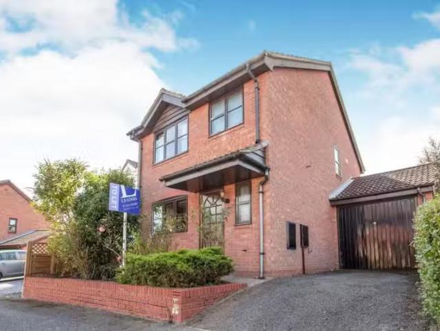 House for rent in Carshalton Beeches, Greater London