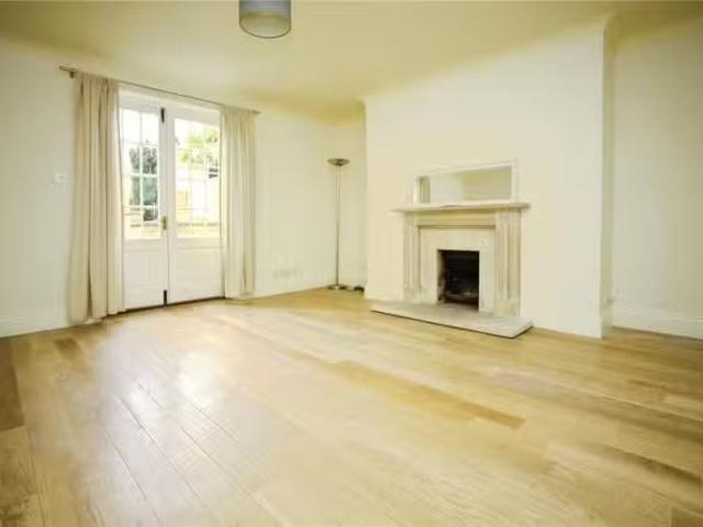 Apartment for rent in Golden Valley, Gloucestershire