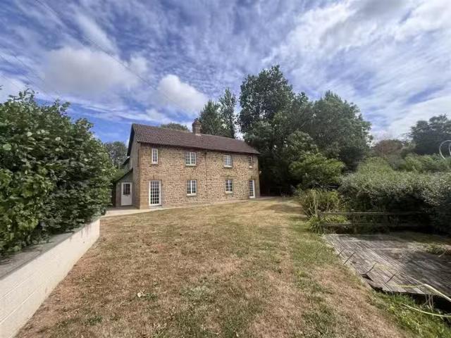 House for rent in Somerset