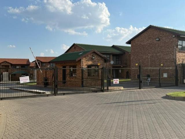 Apartment for rent in Lilianton, City of Ekurhuleni Metropolitan Municipality