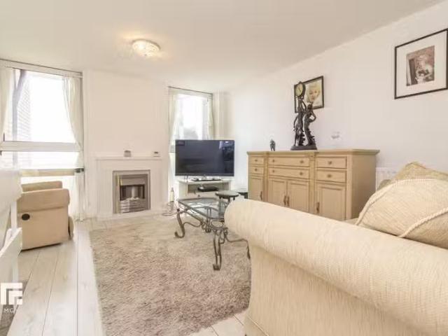 Apartment for rent in Penarth Marina, Penarth
