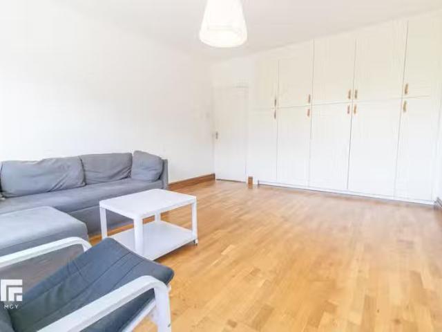 Apartment for rent in Falcon Lodge, Wales