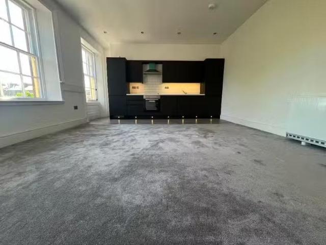 Apartment for rent in Birkenhead, Wirral