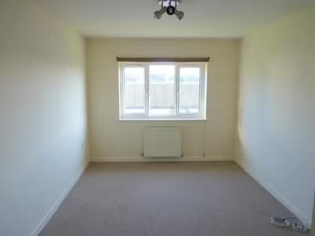 Apartment for rent in Overchurch Hill, Upton