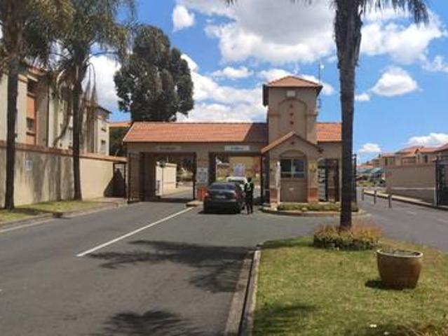 Apartment for sale in Johannesburg, City of Johannesburg Metropolitan Municipality