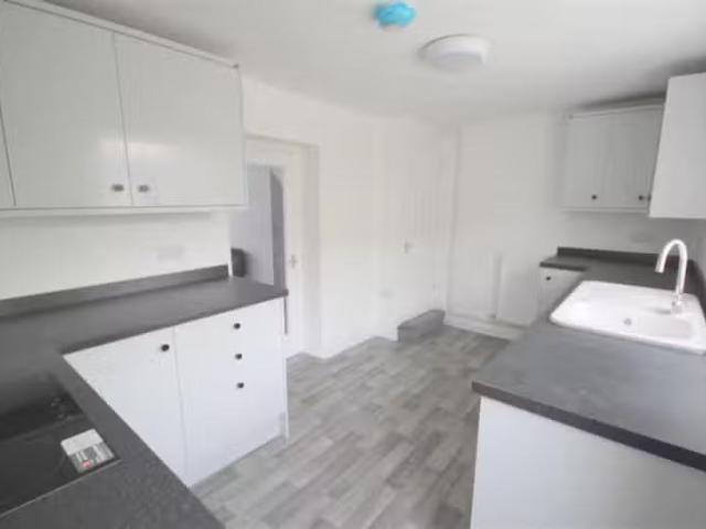 House for rent in Kingswood