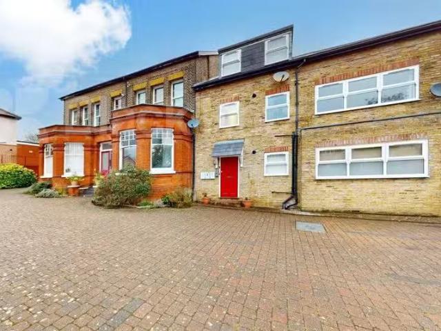 House for rent in Arkley, Greater London