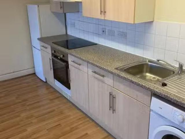 House for rent in Chingford Mount, Highams Park
