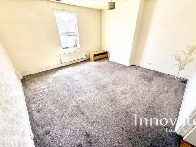 House for rent in Langley Village, West Midlands