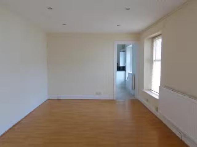 House for rent in Plasnewydd, Falcon Lodge