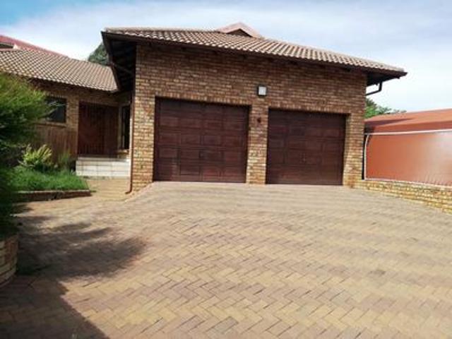 Townhouse for sale in Sedibeng, Gauteng