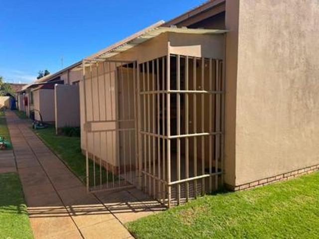 Apartment for sale in Ekurhuleni, Gauteng