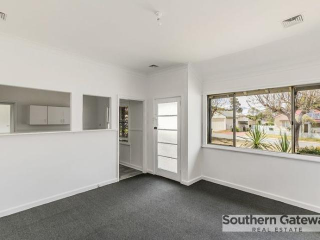 House for rent in Calista, Western Australia
