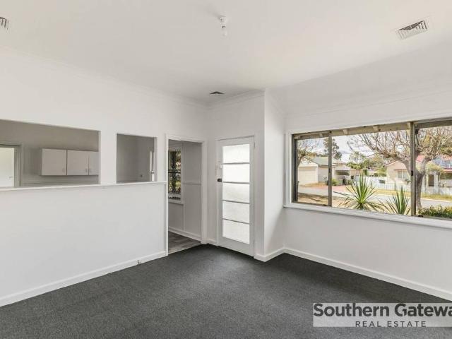 House for rent in Calista, Western Australia