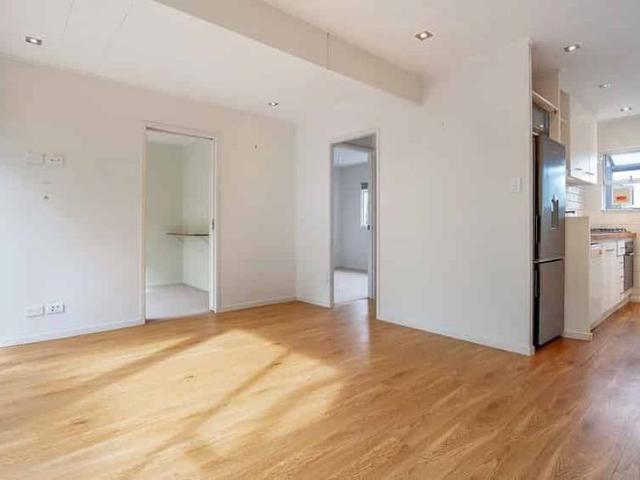Apartment for rent in Castor Bay, Oroua County