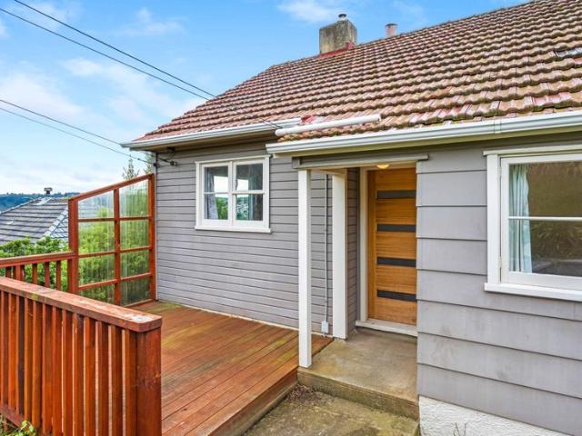 House for rent in Otakou