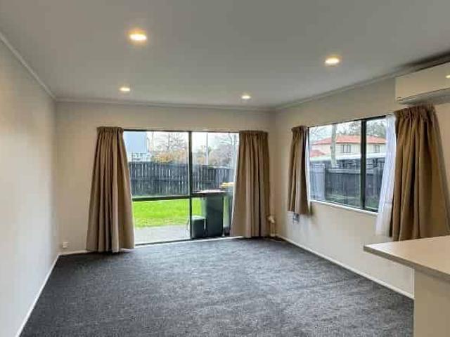 House for rent in Owhata