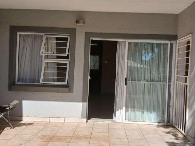Apartment for rent in Waterkloof, Gauteng
