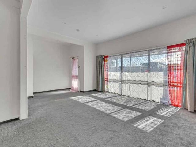 House for rent in Owhata, Oroua County