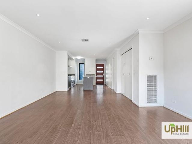 Townhouse for rent in Camerons Creek, Victoria