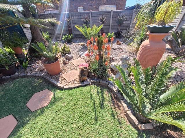 Townhouse for sale in Waterkloof, Gauteng