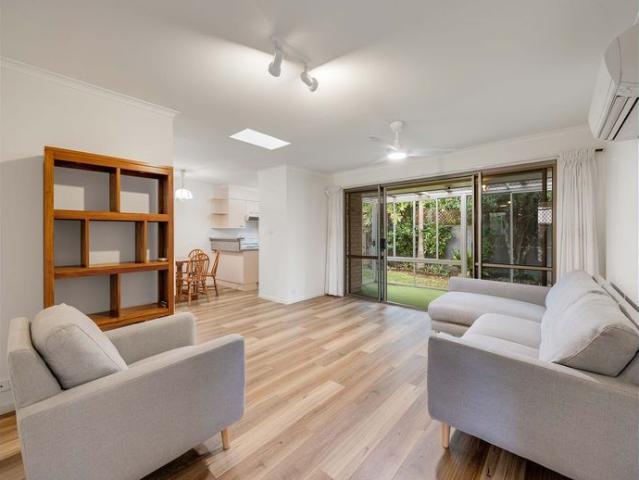 Townhouse for rent in Kings Creek, Queensland