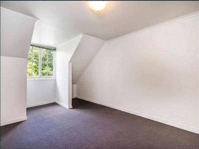 Townhouse for rent in Toombul, Queensland