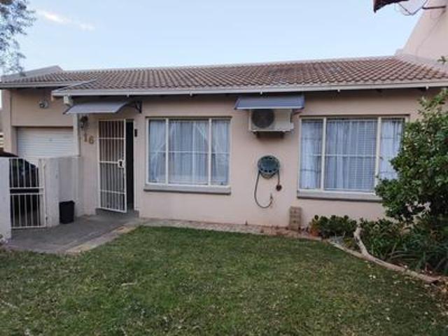Townhouse for rent in Bloemfontein, Mangaung Metropolitan Municipality