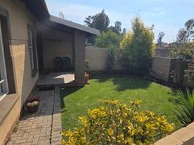 Townhouse for sale in Midvaal, Gauteng