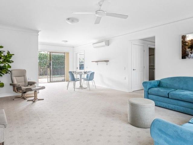 House for sale in Berry